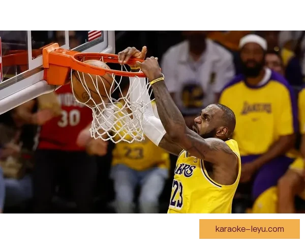 勒布朗詹姆斯带领湖人逆袭勇士迎来季后赛关键战，浓眉哥表现亮眼