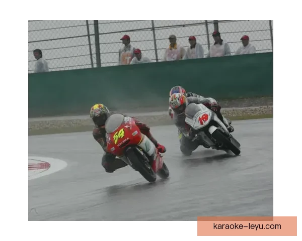 摩托GP新赛季战幕开启，顶级车手激烈角逐冠军荣耀