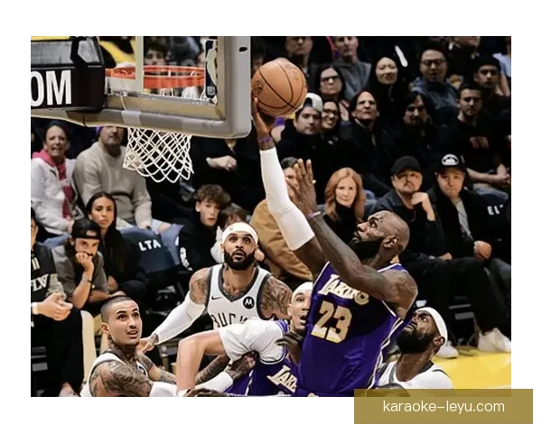 NBA季后赛最新动态：詹姆斯领衔湖人逆袭勇士，字母哥带领雄鹿强势反弹
